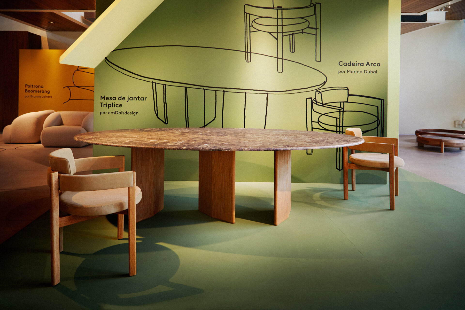 Mesa de Jantar Tríplice