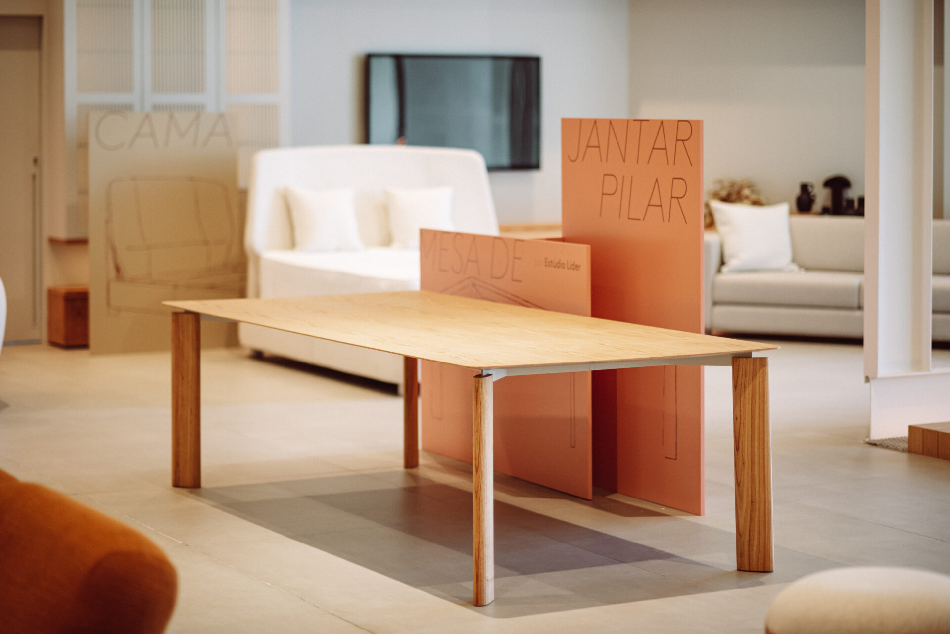 Mesa de Jantar Pilar