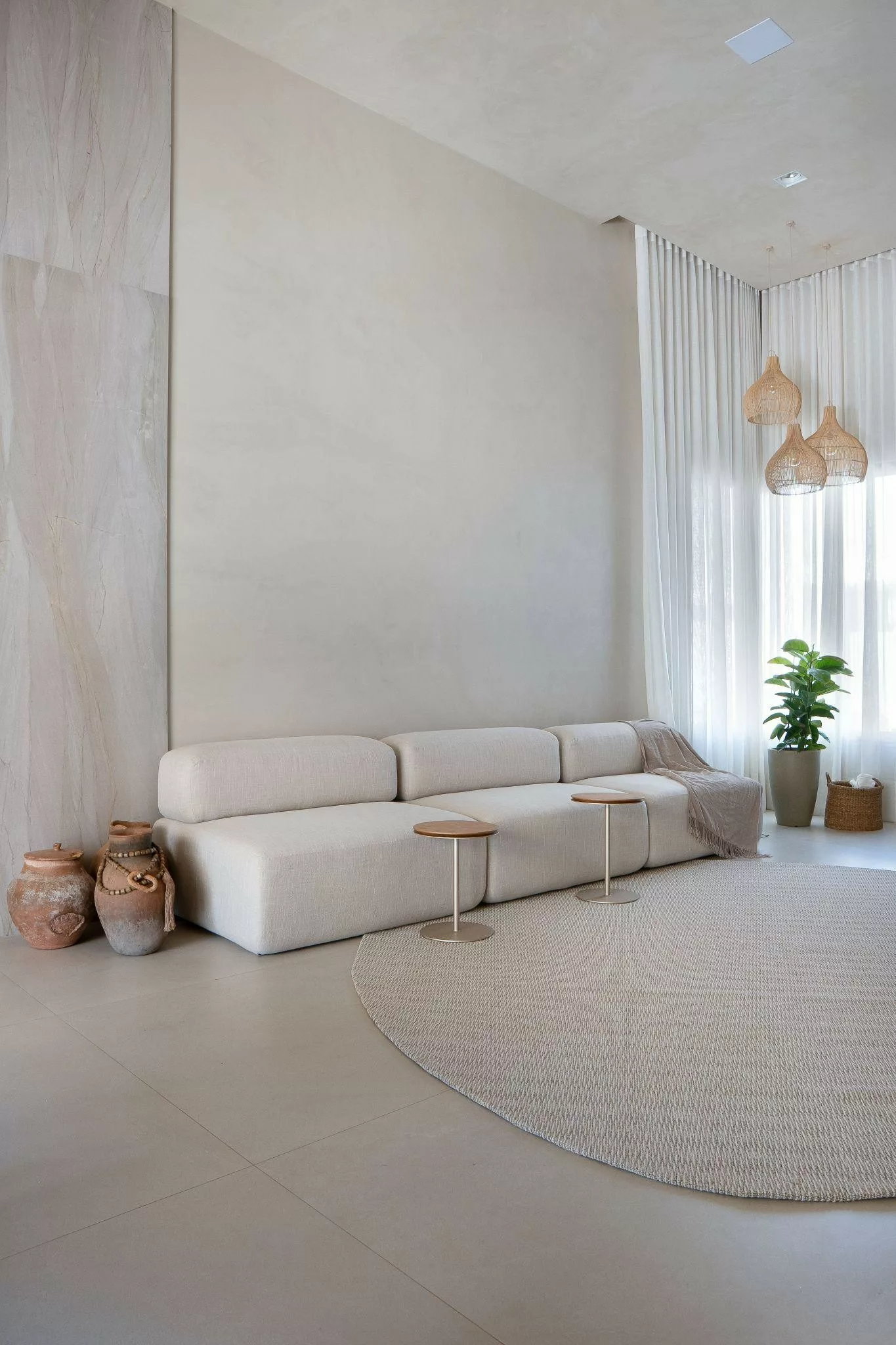 Sofá Modo e mesa Drops